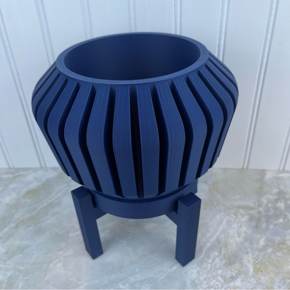Indoor Flower Pot, The Vaki Planter Pot w Drainage Holes & Drip Tray, 3D Printed - Picture 6 of 12